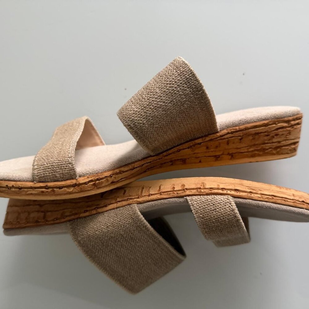 Charleston Shoe Co Elastic Slide Sandals Neutral Cork Comfort - Picture 2 of 2